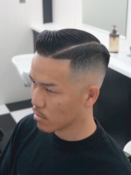 スター(STAR) 王道/スキンフェード/刈り上げ/ワイルド/メンズ