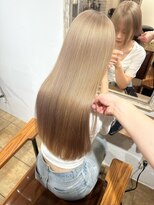 ミモザワークス ヘアアレンジ/ブリーチ/ミルクティー/ショートボブ/レイヤーカット ブリーチ2回ミルクティーベージュ