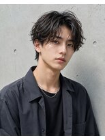 ヘアーメイク スリー(Hair Make 3)&nbsp;スパイキーショート波巻きパーマメンズスタイル