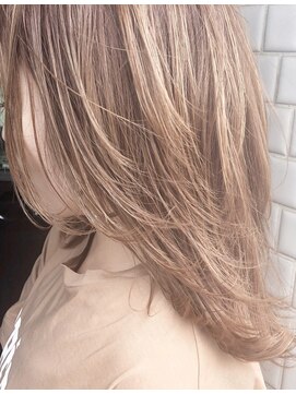 ヘアーアンドアトリエ マール(Hair&Atelier Marl) 【Marl】ハイライト入りブロンドカラー♪