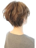 レウナ 外苑前(Reuna)&nbsp;大人可愛い小顔ニュアンスショートレイヤー　ショートボブ