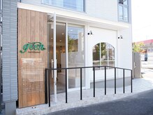 ヘア アンド ビューティー ジーン 鶴ヶ島店(geen)の雰囲気（開放感のあるナチュラルサロン。バリアフリーで入店しやすさ◎）