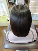 ラ テール バイ パーム ドゥ クープ(La Terre by perm de coupe)&nbsp;サラ艶ストレート