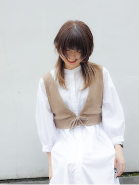 スラップス(SLAPS.) ロングウルフヘア×グラデーションベージュ