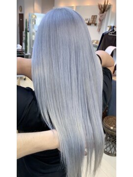 プードゥ(Puo-Du) ホワイトシルバー