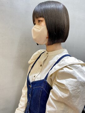 ロンドポレール 北千住(Lond polaire) 【伊勢】パツっとボブ/グレージュカラー/ボブウルフ