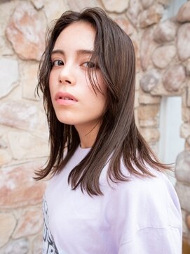 ヘアアンドリラクゼーション シャッセ(Hair&Relaxation SASE) パツっとセミロング