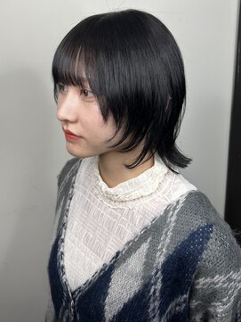 グラッド(GLAD.) ウルフショートウルフ/ミディアムウルフ/顔まわりレイヤーカット