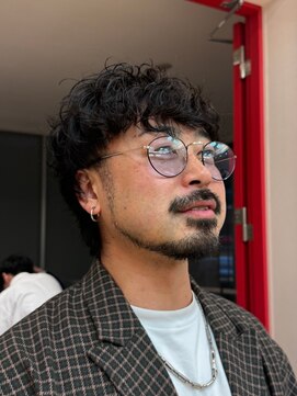 ノブヘアーデザイン 伊勢佐木町店(NOB hairdesign) 黒髪波巻きパーマ