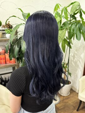 アン(Hair make un) サファイアブルー♪