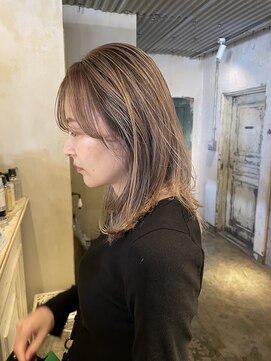 髪質改善と縮毛矯正の専門店 サンティエ(scintiller) シャドウルーツ