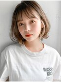イヤリングカラー　ボブ　大人かわいい　フェザーバング