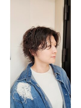 エミー(aimee) 大人女子無造作パーマ