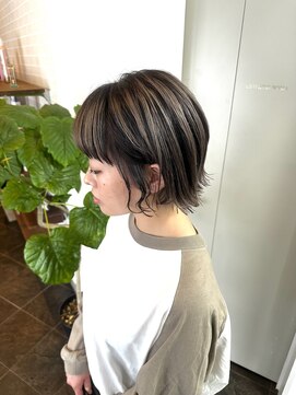 ミルクボーイ(milk boy) ルーツカラー×ボブ