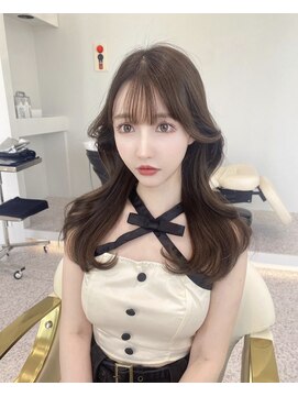 ラヴィ(Lavie) 韓国ヘアーハッシュカットレイヤーカットハイライトカラー