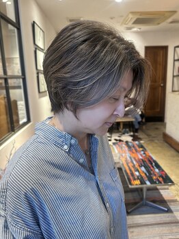 ハニー(HONEY by Chord)の写真/「白髪を隠すから、ぼかすへ。大人のデザインカラー」