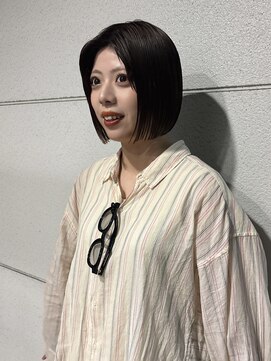 ヘアーアイストゥーレ(HAIR ICI TRE) ミニボブワンレンボブぷつっとボブセンターパート