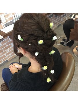 ヘアーサロン ワタナベ(hair salon WATANABE) お花のスィートアップスタイル♪