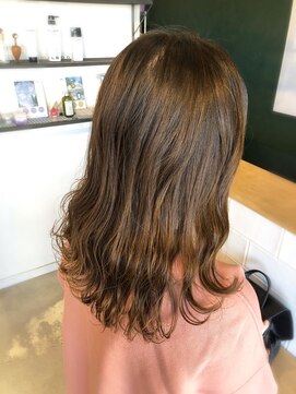 アミィヘアー(Ami Hair) ブラウンベージュ×ロブ