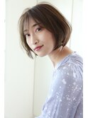 艶のある、上品カジュアルなボブ