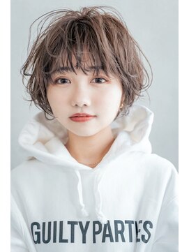 メーヴェ(Mowen) mowen 南堀　クールショート×ミルクティーベージュ×外国人風