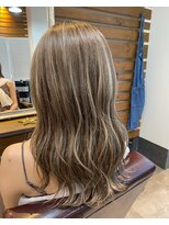 ルー(loup)&nbsp;ベージュ/ハイライト/ミルクティーブラウン/髪質改善/天神/大名