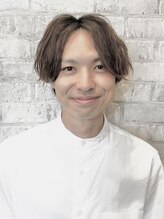 STYLIST紹介7、藤田 敏彦/大人女性に合わせた派手すぎず、明るさも楽しめる自然なハイトーンカラーをご提案