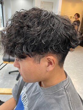 フゥ 宇都宮(FeU) 波巻きパーマメンズパーマメンズヘアツーブロックツイストパーマ