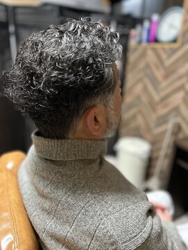 チート(cheat) ツーブロパーマ