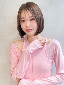 トゥルーズ(TLUUS) TLUUS似合わせカットダークアッシュミディアムレイヤーカット