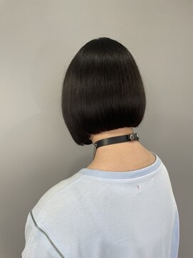 アウラ 近鉄八尾駅前店(Aura) レイヤーカット×イルミナカラー×UPTOGLOSS髪質改善  近鉄八尾