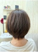 柔らかくまとまる長めショート矯正ヘア