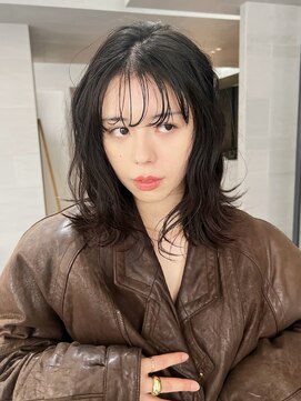 アルバム 渋谷パルコ(ALBUM) グレージュロング暗めカラー韓国ヘア顔周りレイヤー_F21108