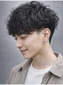 メンズマッシュパーマ無造作束感ナチュラルトレンド