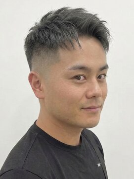 ヨシザワインク プレミアム 横浜 桜木町店(YOSHIZAWA Inc. PREMIUM) 簡単スタイリングスキンフェード清潔感ビジネスメンズカット