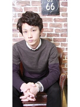 クオンヒール 堺筋本町店(QUON HEAL) スペインカール/スパイキーショート/フェザーパーマ/シャドウ