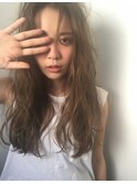 動くたびにニュアンス変わる3Dカラー