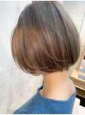 ショートボブ