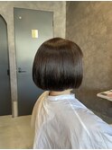 襟足ギリギリミニボブ