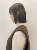 サイドバング×切りっぱなしミディ