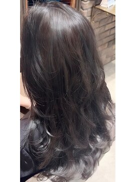 ユキオ ダル(Yukio Dal) 20代30代40代髪質改善トリートメント艶感ストレート透明感