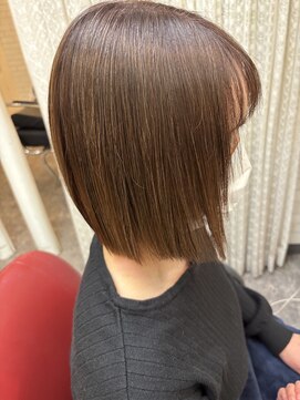 ロマンヤカタ ファース(ROMAN YAKATA fars) 髪質改善　ウルトワトリートメント　切りっぱなしボブ@田代2/2