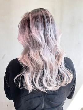 アルバム 銀座(ALBUM GINZA) フェミニンロング似合わせカットホワイトブロンド_ba539101