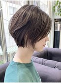 大人可愛いブリーチなしカラー♪丸みショートボブ×艶髪ベージュ