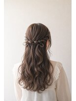 アーダーヘアサロン 武生店(ADER HAIR SALON)&nbsp;ゆるふわねじりハーフアップ
