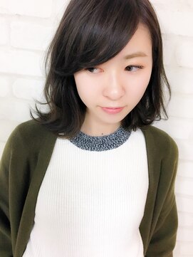 ローランド(Rowland) 黒髪☆エアリーミディアム