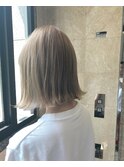 siena 切りっぱなしボブ×ホワイトベージュ