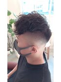 ツーブロック刈り上げフェードスペインカールスパイラルパーマ