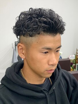 ジーニー 本厚木(Genie) スペインカール /波巻き/ハイライト/マッシュパーマ/ウルフ