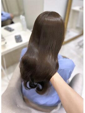 コア 梅田茶屋町店(Core) ココアブラウン　ブリーチなし　艶髪